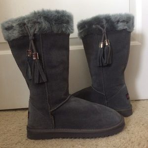 Ukala UGG style boots